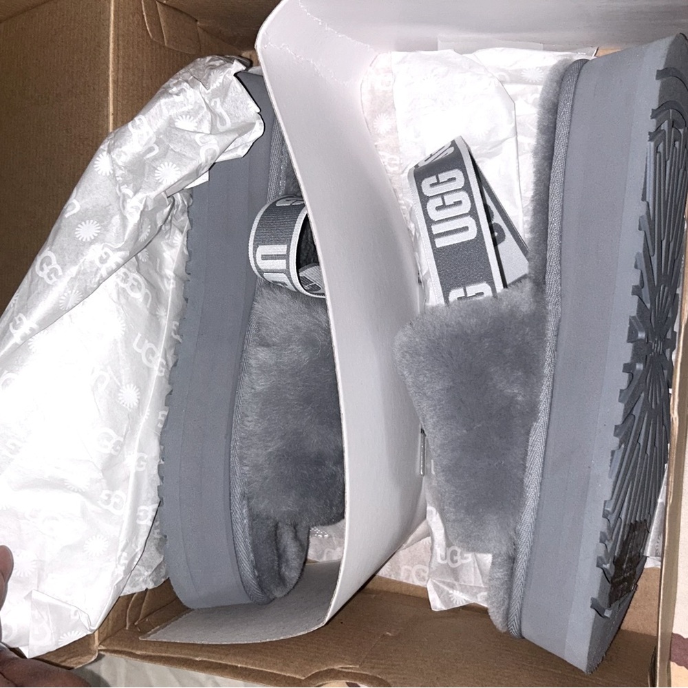 Ugg slides